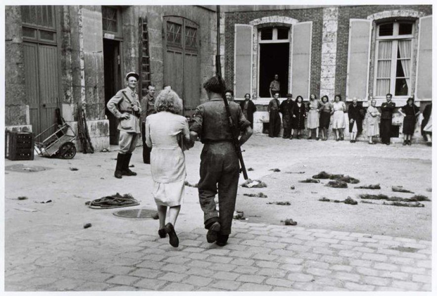 Robert Capa 937