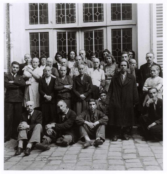 Robert Capa 937