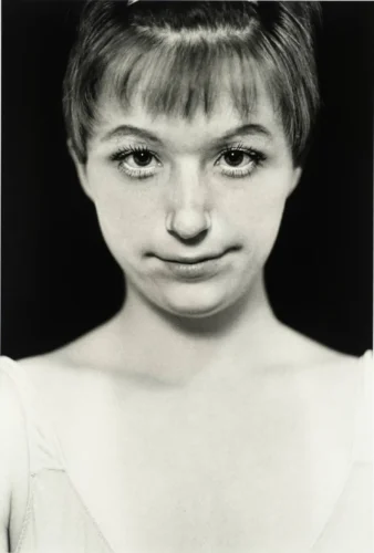 Untitled A-E 1975 – Cindy Sherman