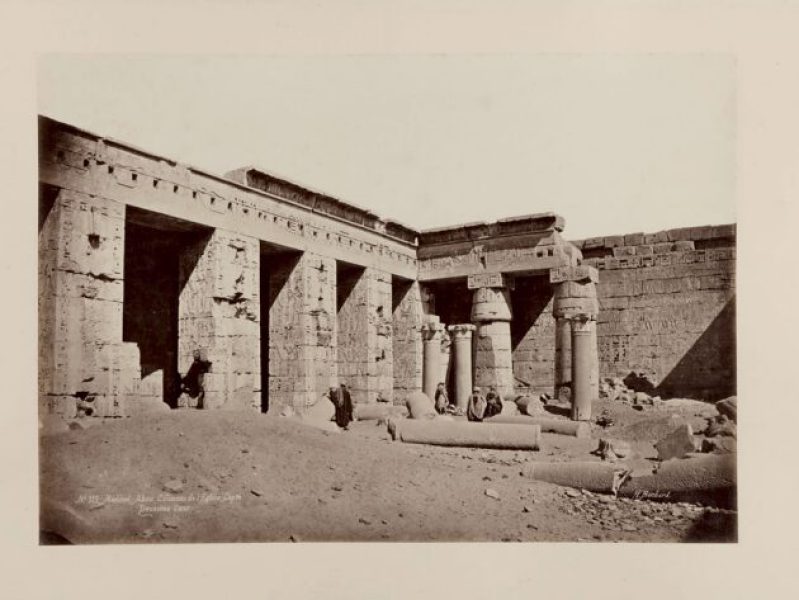HENRI BECHARD. MEDINET ABU. COLUMNAS DE LA IGLESIA COPTA. C. 1860