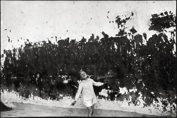 Henri Cartier-Bresson. Valencia, España, 1933 Copia de plata en gelatina