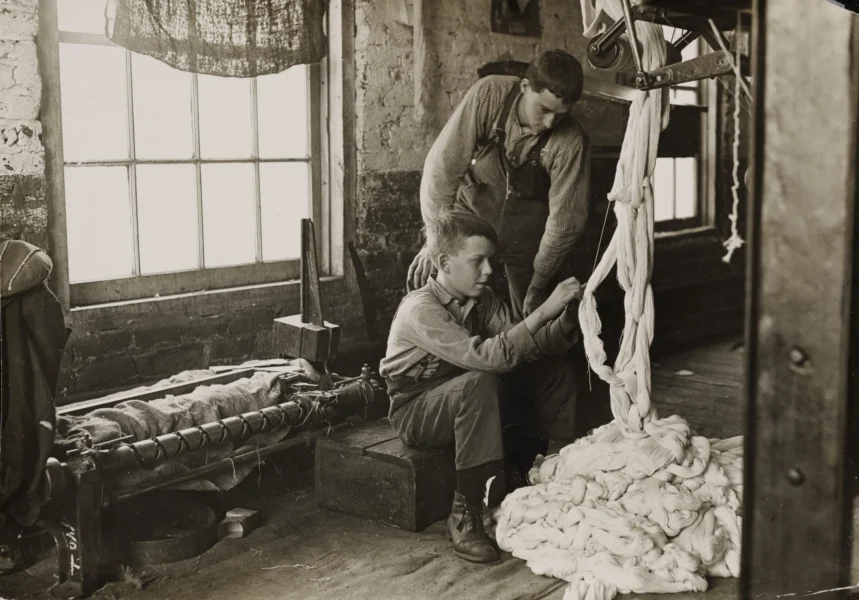 Child_Labor_in_North_Carolina_United_States_1908-scaled