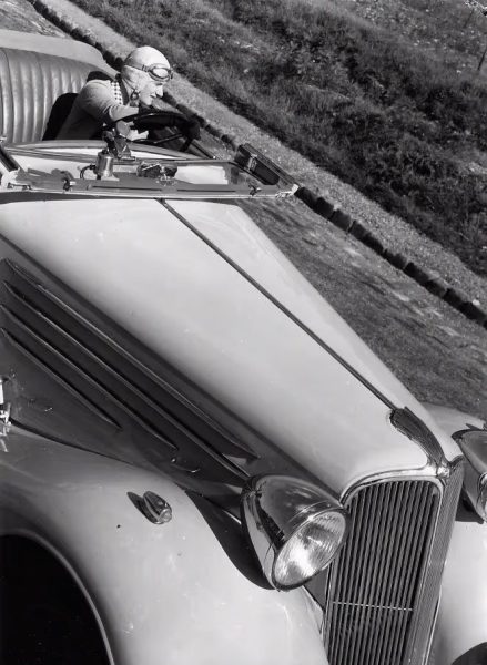 Robert Doisneau Renault-14